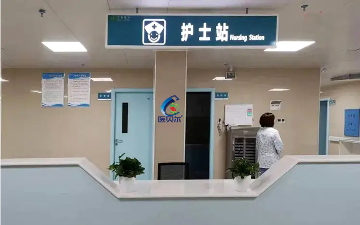 干漆木门的优缺点(医院专用病房干性漆门和烤漆门哪个比较耐用)