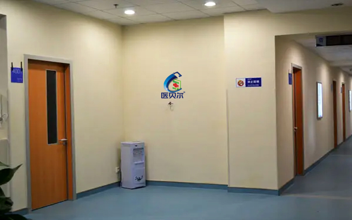 病房钢质门安装过程